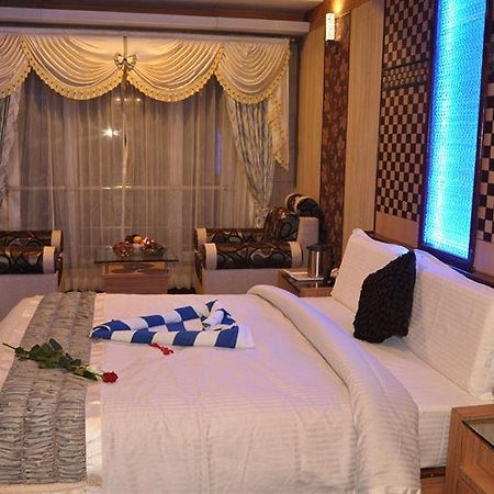 Astoria Residency Hotel Ооти Екстериор снимка