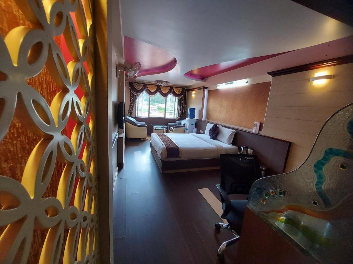 Astoria Residency Hotel Ооти Екстериор снимка