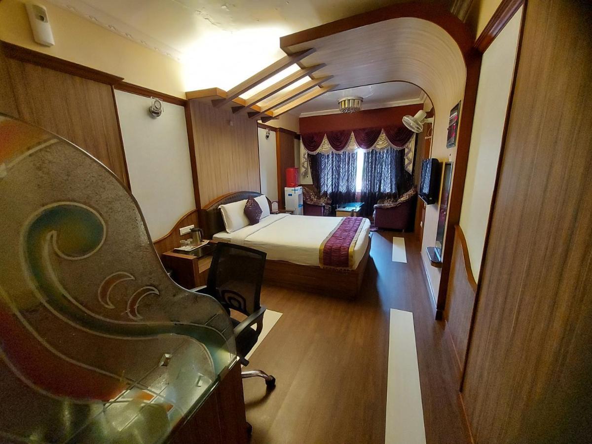 Astoria Residency Hotel Ооти Екстериор снимка