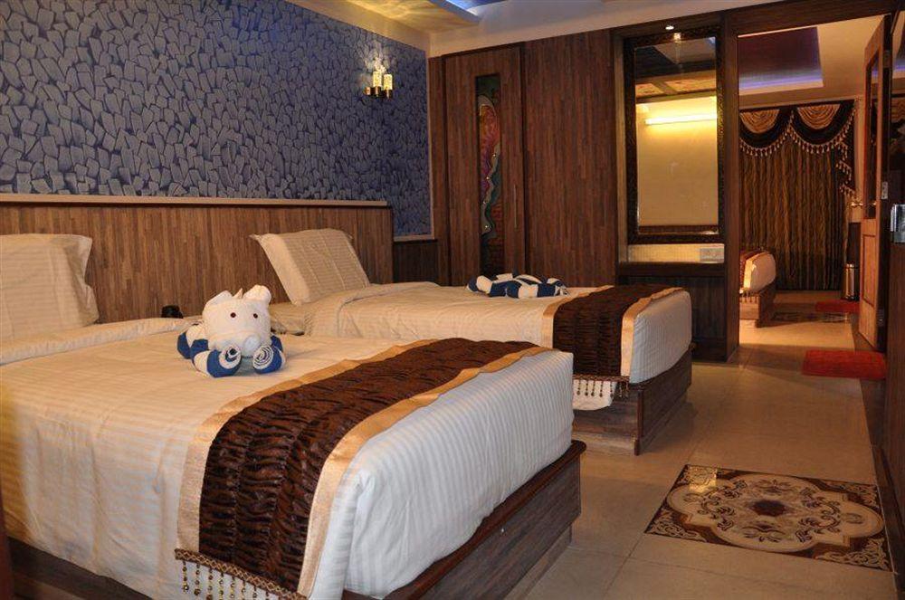 Astoria Residency Hotel Ооти Екстериор снимка